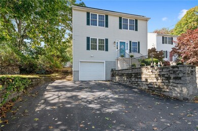 86 Beacon Ave, Woonsocket, RI 02895 - photo 3
