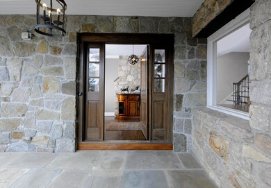 8 Ridge Rd, Greenwich, CT 06807 - photo 4