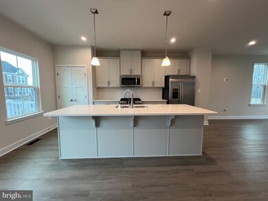 46293 Mount Kellogg Terrace, Sterling, VA 20164 - photo 2