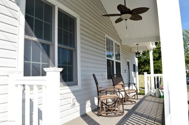 ROCKING CHAIR FRONT PORCH 2