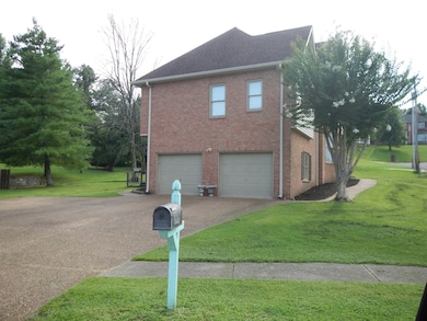 1520 Brookstone Cir, Mount Juliet, TN 37122 - photo 2