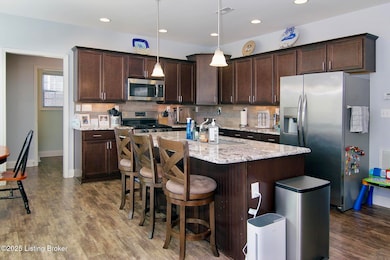 332 White Cliffs Ln, Frankfort, KY 40601 - photo 5