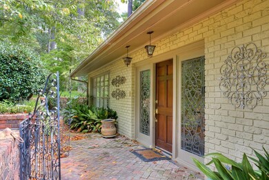 Entry and entry courtyard