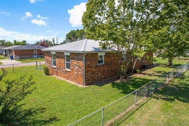 3102 N Beard Ave, Shawnee, OK 74804 - photo 5
