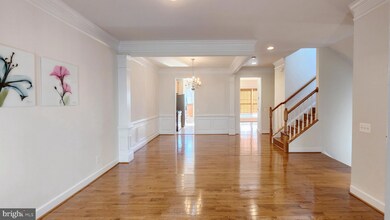 9257 Laurel Ridge Crossing Rd, Lorton, VA 22079 - photo 4