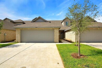 208 Stone Cir, Wylie, TX 75098 - photo 2