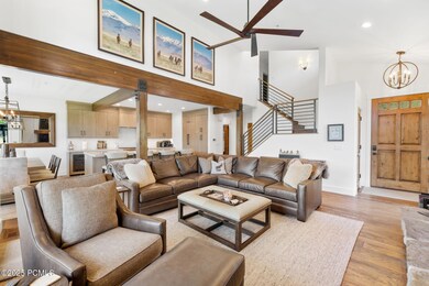 4-web-or-mls-Silver Oak-31
