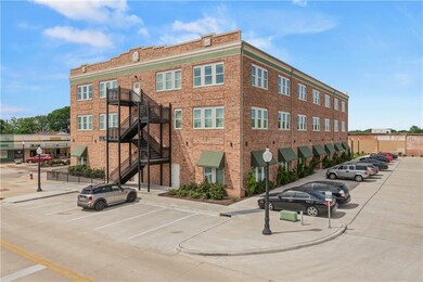401 N Main St unit 204, Bryan, TX 77803 - photo 3