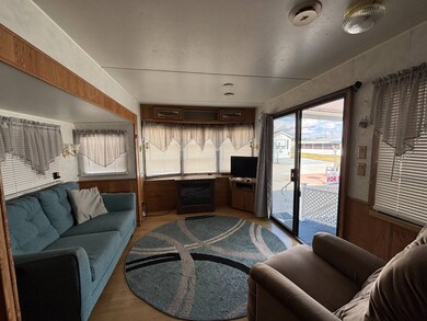 4421 Lane Rd, Zephyrhills, FL 33541 - photo 4