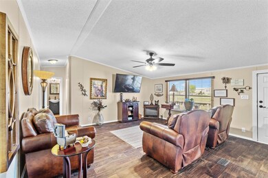 179 Pond View Dr, Decatur, TX 76234 - photo 2