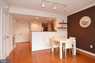 1201 N Garfield St unit 802, Arlington, VA 22201 - photo 5