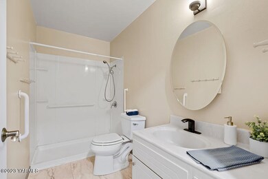 7606SummitviewAveUnit14-8