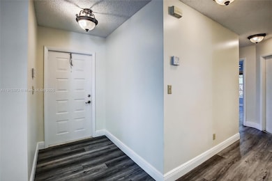 8800 Lake Park Cir N, Davie, FL 33328 - photo 7