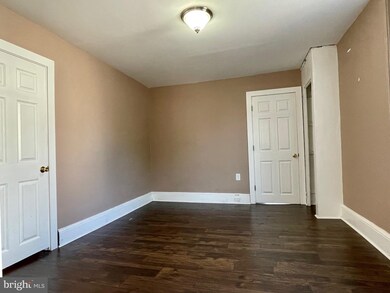 33 N Main St unit 2, Spring City, PA 19475 - photo 5