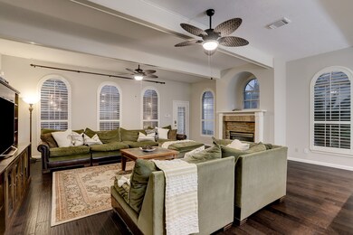 2304 San Augustine Ln, Friendswood, TX 77546 - photo 7