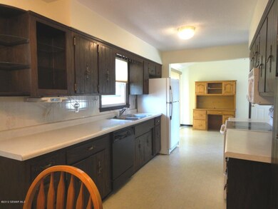 Kitchen to Dining Area