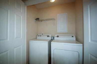 2301 Paula Cir-5 x