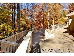 Great Deck for entertaining!!