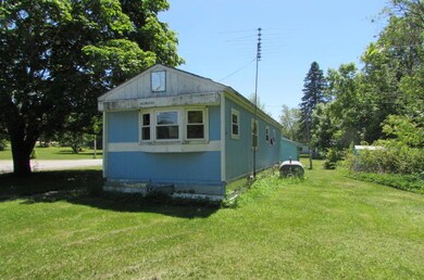 140 Main Rd Mattawamkeag 003