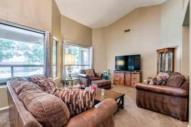 Listing_281900_Photo_3