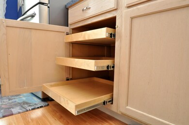Pull Out Drawers