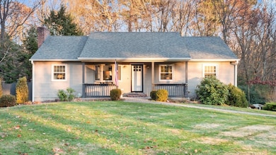 10 Judy Dr, Londonderry, NH 03053 - photo 2