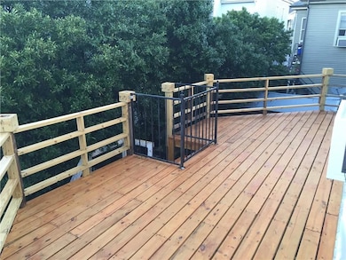 1306 Constantinople St unit Upper, New Orleans, LA 70115 - photo 7