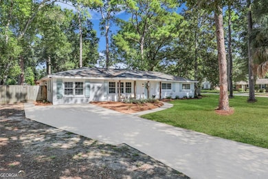111 Carlton Rd, Savannah, GA 31410 - photo 7