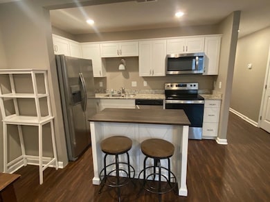 135 Country Ln unit 403, Clarksville, TN 37043 - photo 7