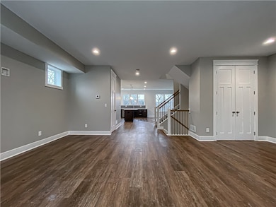 1819 Chessland St, Pittsburgh, PA 15205 - photo 2