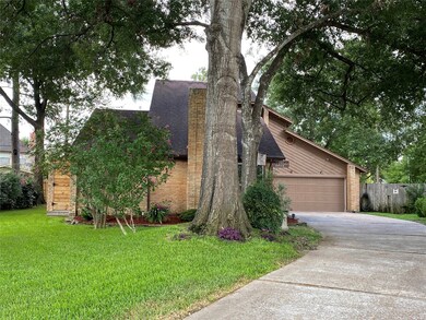 15602 Oxenford Dr, Tomball, TX 77377 - photo 3
