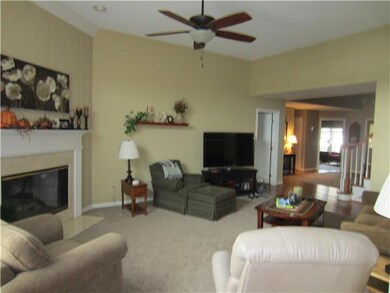 704 Wedgewood Dr, Marysville, OH 43040 - photo 5