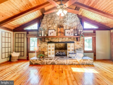 1742 Old Oak Ln, Front Royal, VA 22630 - photo 5