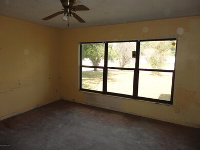 10624 Pine Estates Rd E, Jacksonville, FL 32218 - photo 3