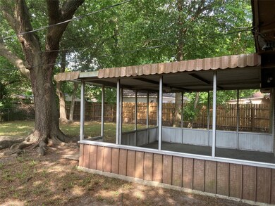 5718 Mackinaw St, Houston, TX 77053 - photo 6