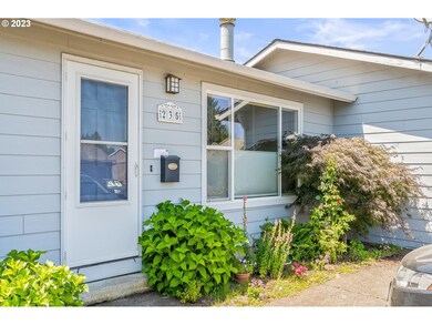 235 SE 3rd Ave, Canby, OR 97013 - photo 2