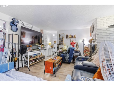 15540 NE Couch St unit 15542, Portland, OR 97230 - photo 4