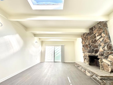 15560 Calgary St, San Leandro, CA 94579 - photo 3