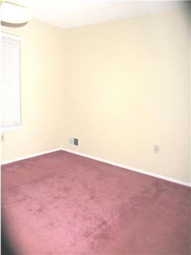 8 Scherer Ct, Lawrence Township, NJ 08648 - photo 4