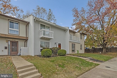 203 Greenfield Ct, Sterling, VA 20164 - photo 3