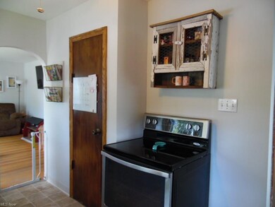 1628 Adams St, Coshocton, OH 43812 - photo 3