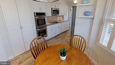 26117 Rudale Dr, Clarksburg, MD 20871 - photo 5