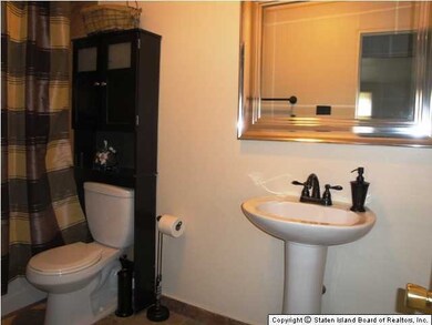 489 Willow Rd E unit 2, Staten Island, NY 10314 - photo 7