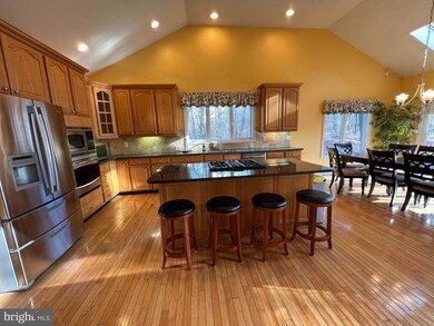 12701 Autumn Crest Dr, Herndon, VA 20171 - photo 7