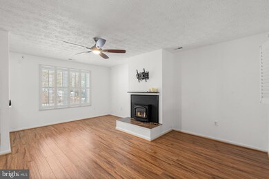 18656 Winding Creek Place, Germantown, MD 20874 - photo 5