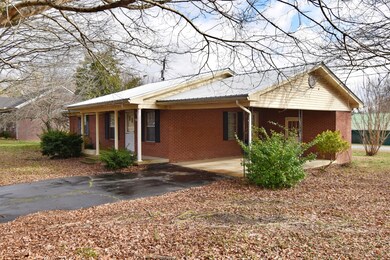 246 Meadow Brook Dr, Linden, TN 37096 - photo 3