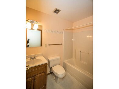 Master Bath/Spa.