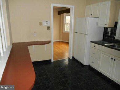 7306 Lois Ln, Lanham, MD 20706 - photo 5