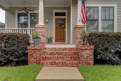1109 Euclid St, Houston, TX 77009 - photo 2