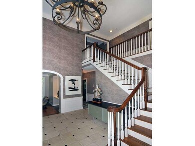 Entry/Foyer.